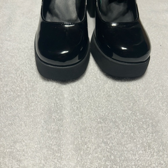 Madden Girl Patent Upper Black Block heel Women's Mary Jane Shoes Size 7.5 NWOB - Picture 5 of 6